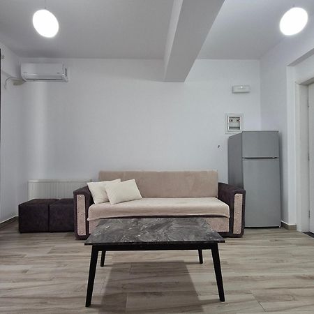 Flore Rooms Sarande Exterior photo