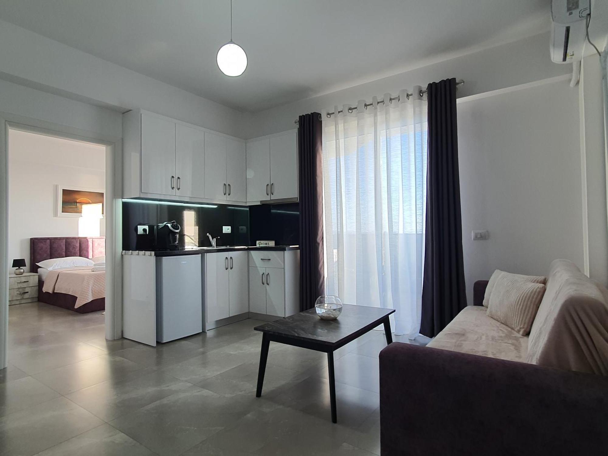 Flore Rooms Sarande Exterior photo