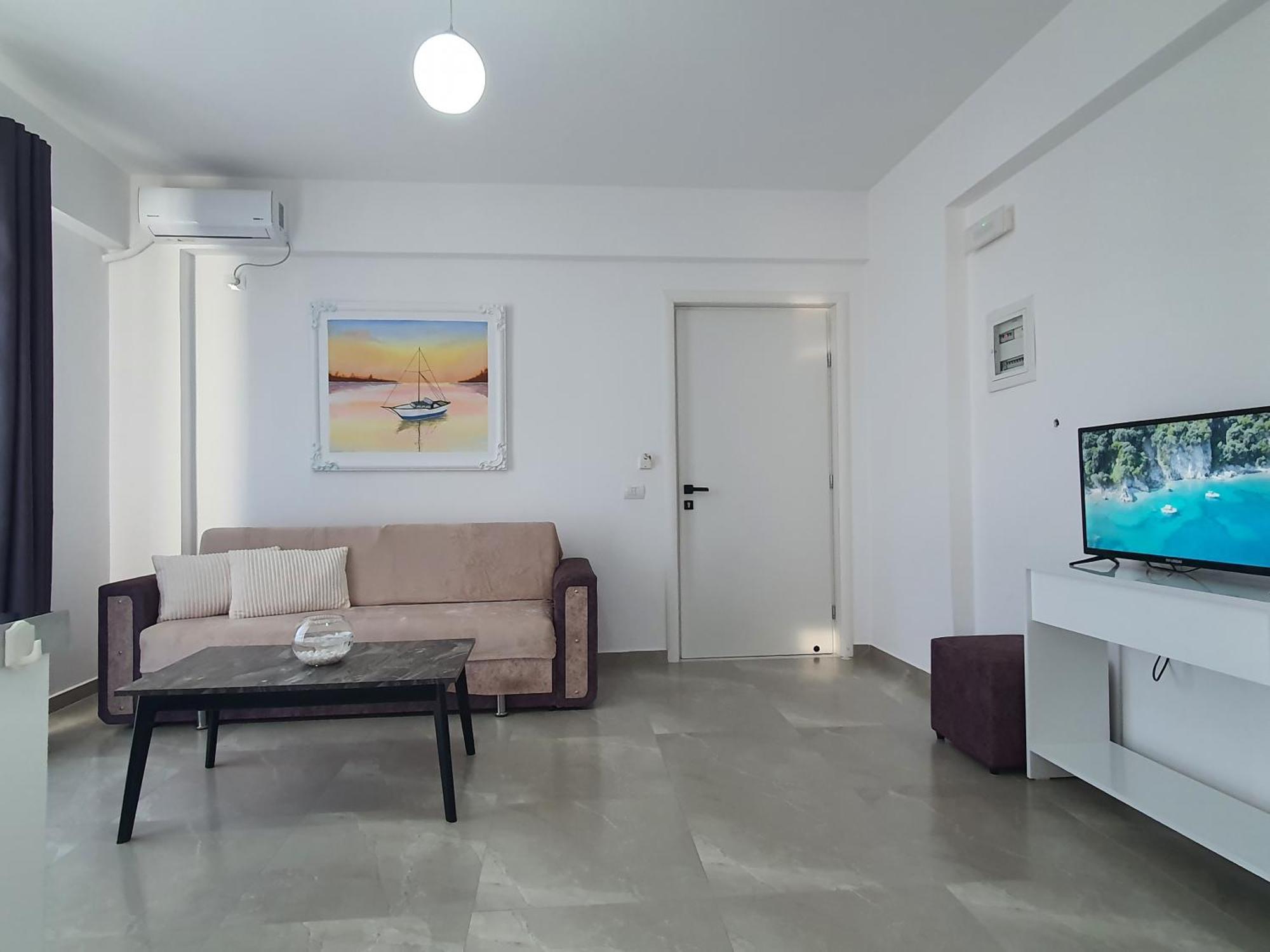 Flore Rooms Sarande Exterior photo